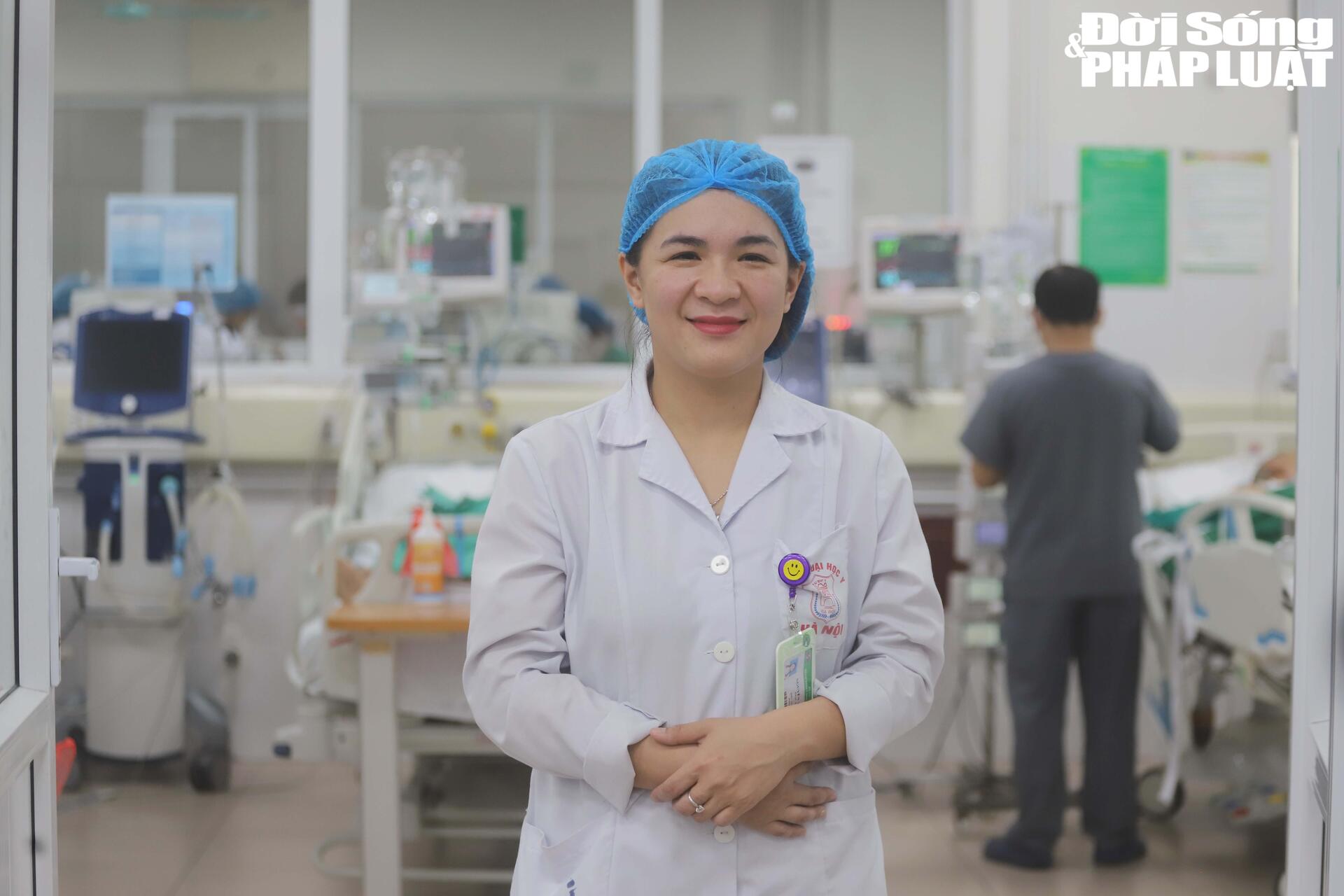 "Bóng hồng" khoa cấp cứu truyền nhiễm và tình yêu nghề mãnh liệt suốt 20 năm - 8