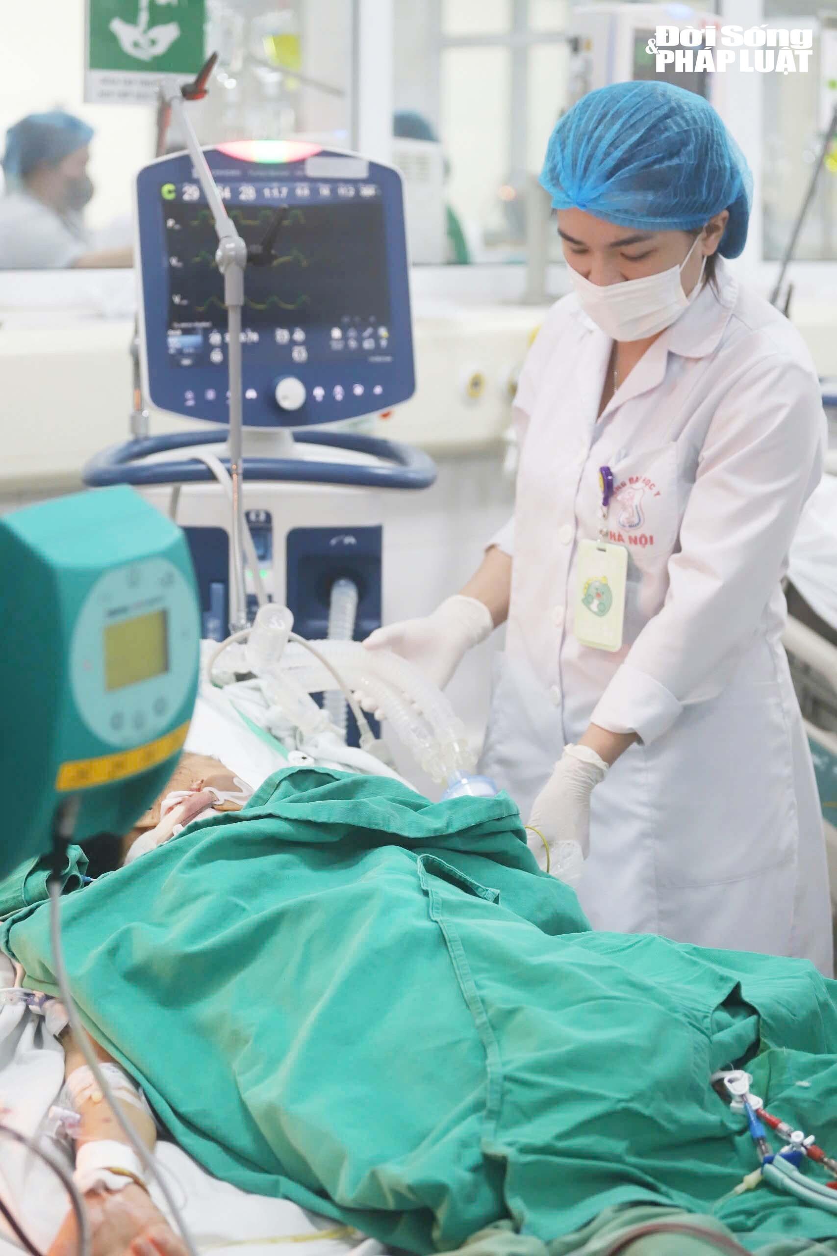 "Bóng hồng" khoa cấp cứu truyền nhiễm và tình yêu nghề mãnh liệt suốt 20 năm - 4