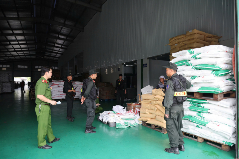 Vụ phát hiện hơn 140 tấn gia vị giả tại Phú Thọ: Hé lộ quy trình sản xuất hàng loạt và nỗi ám ảnh bệnh tật - 6