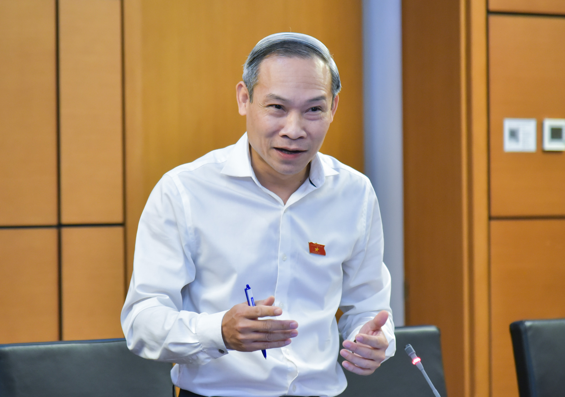 Đại biểu Phan Đức Hiếu - Ủy viên Ủy ban Kinh tế và Tài chính của Quốc hội.