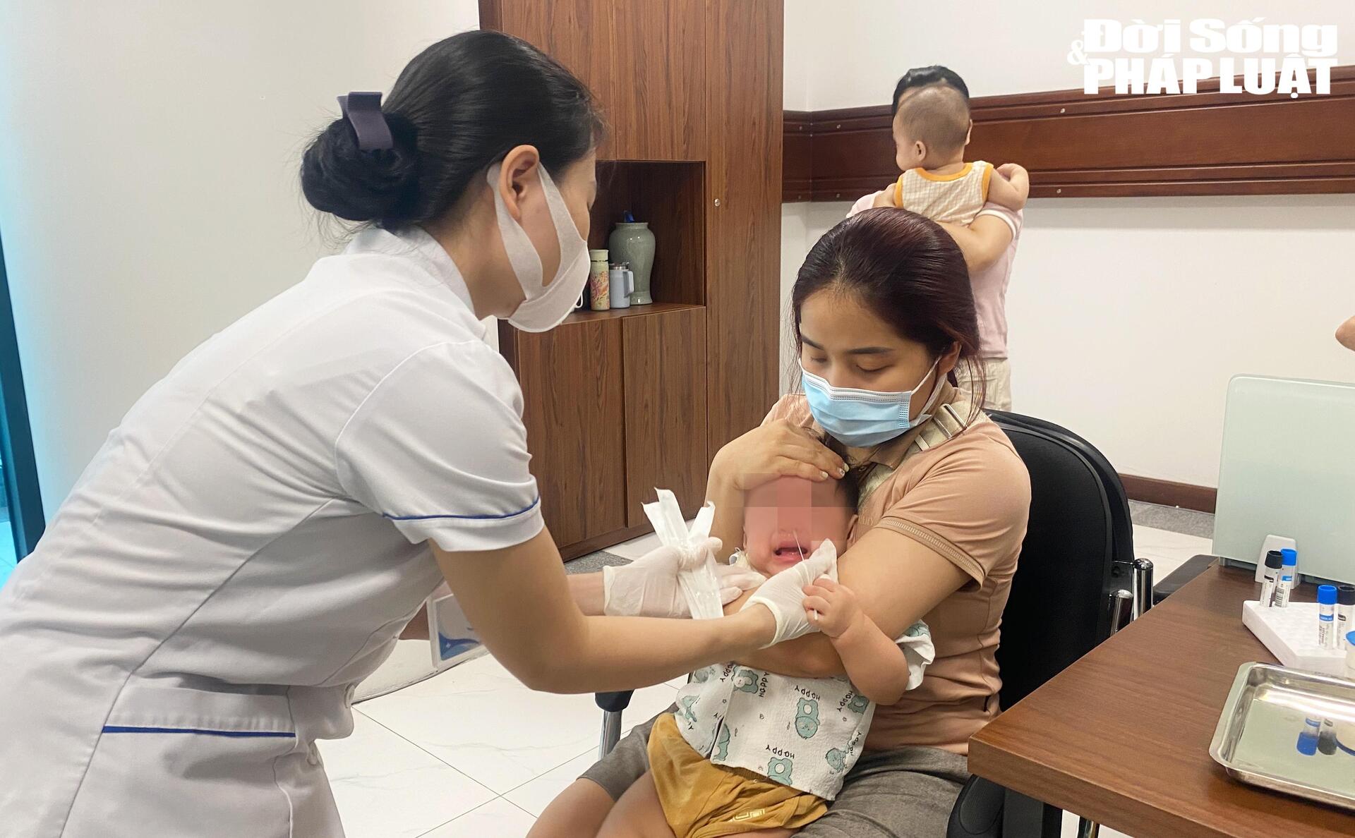 Nhiều trẻ nhập viện vì COVID-19 ở Hà Nội, các viện sẵn sàng ứng phó dịch - 1