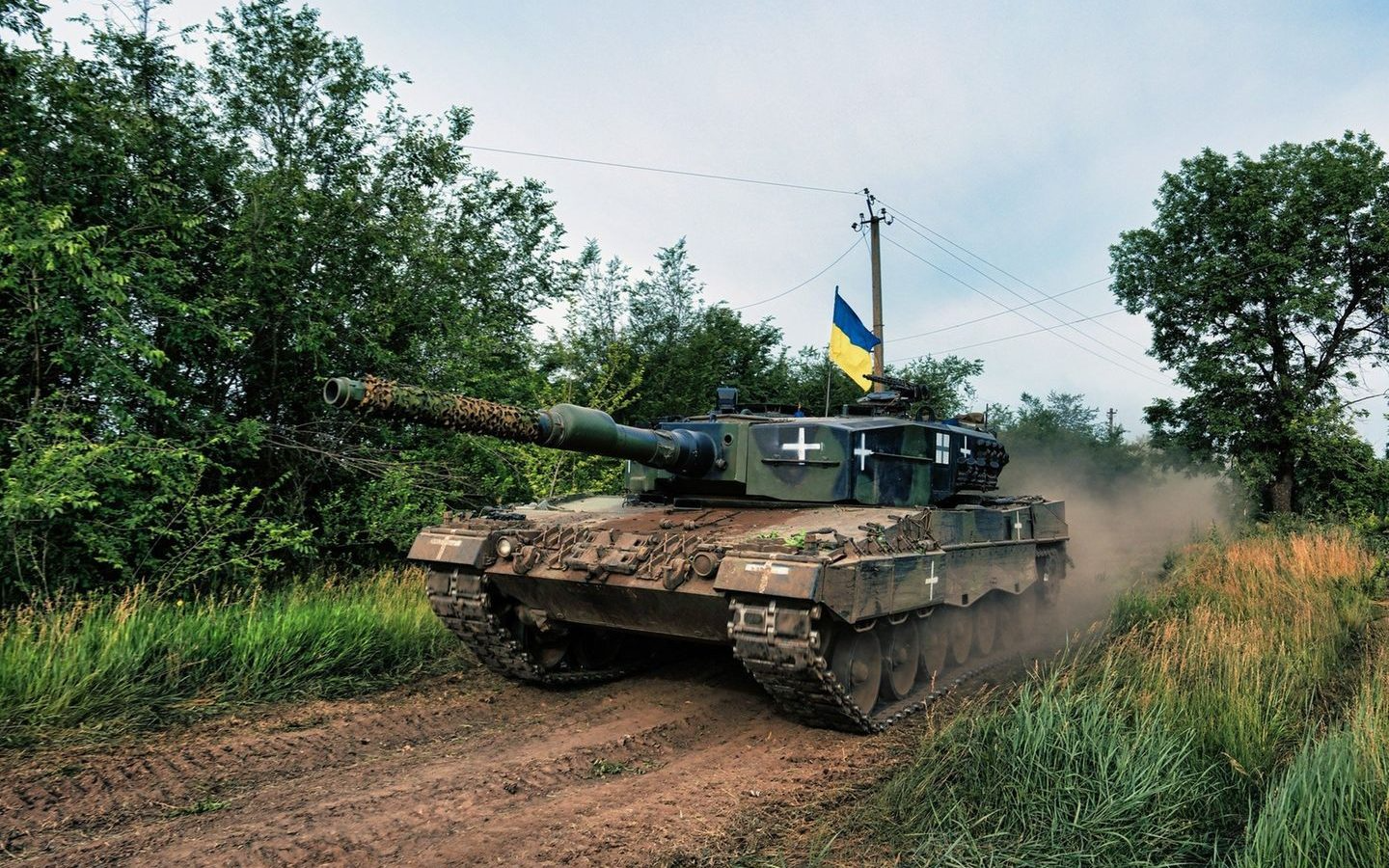 Một xe tăng Leopard 2 ở vùng Zaporizhia của Ukraine.