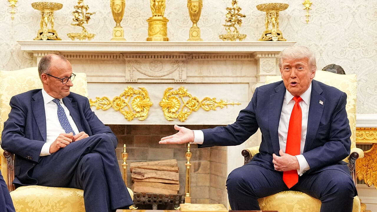 Toàn cảnh màn khẩu chiến "nghẹt thở" giữa Tổng thống Donald Trump và tỷ phú Elon Musk: Khi mật ngọt biến thành gai nhọn - 1