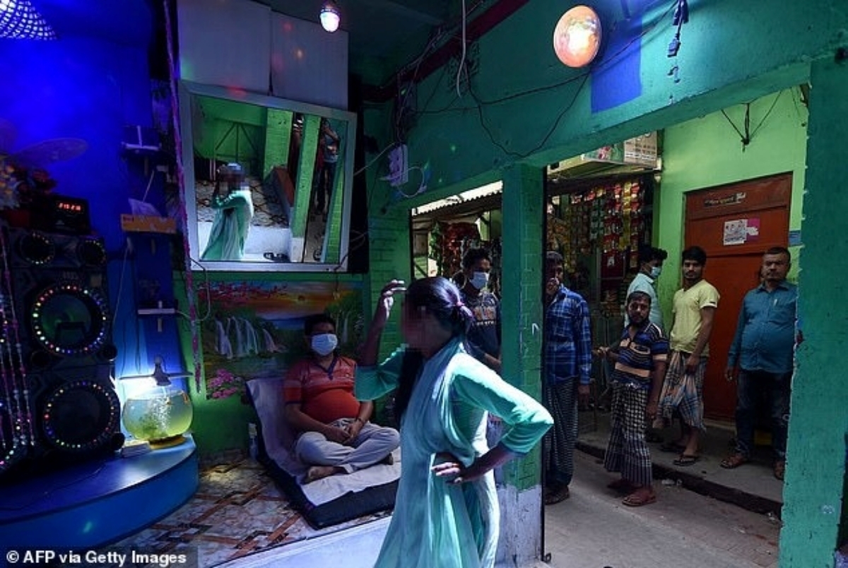 Vén màn sự thật kinh hoàng bên trong "làng mại dâm" ở Bangladesh: Địa ngục nơi trần gian - 7