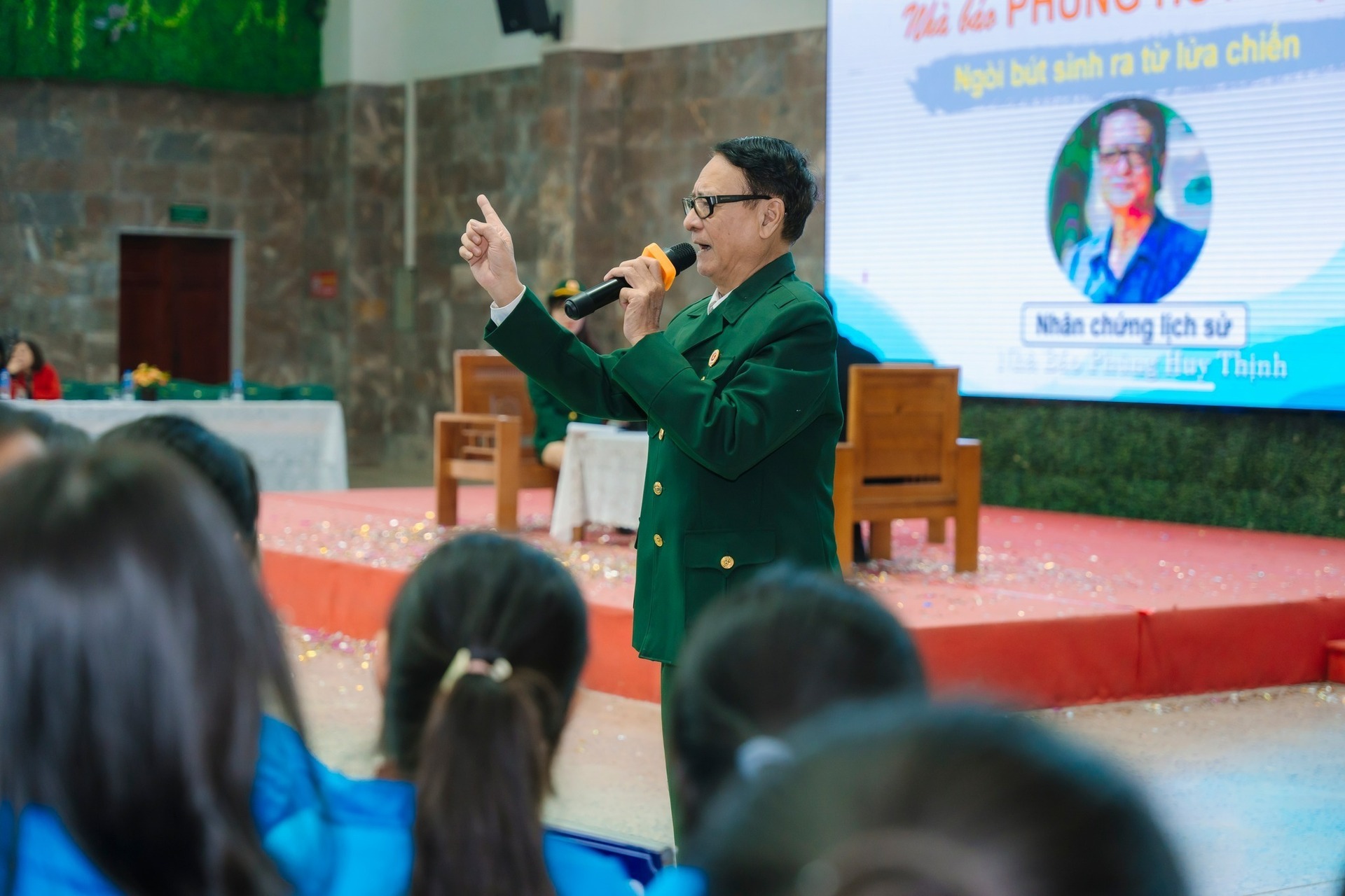 Nhà báo Phùng Huy Thịnh: AI không thể thay thế trái tim và lương tri của người cầm bút - 5