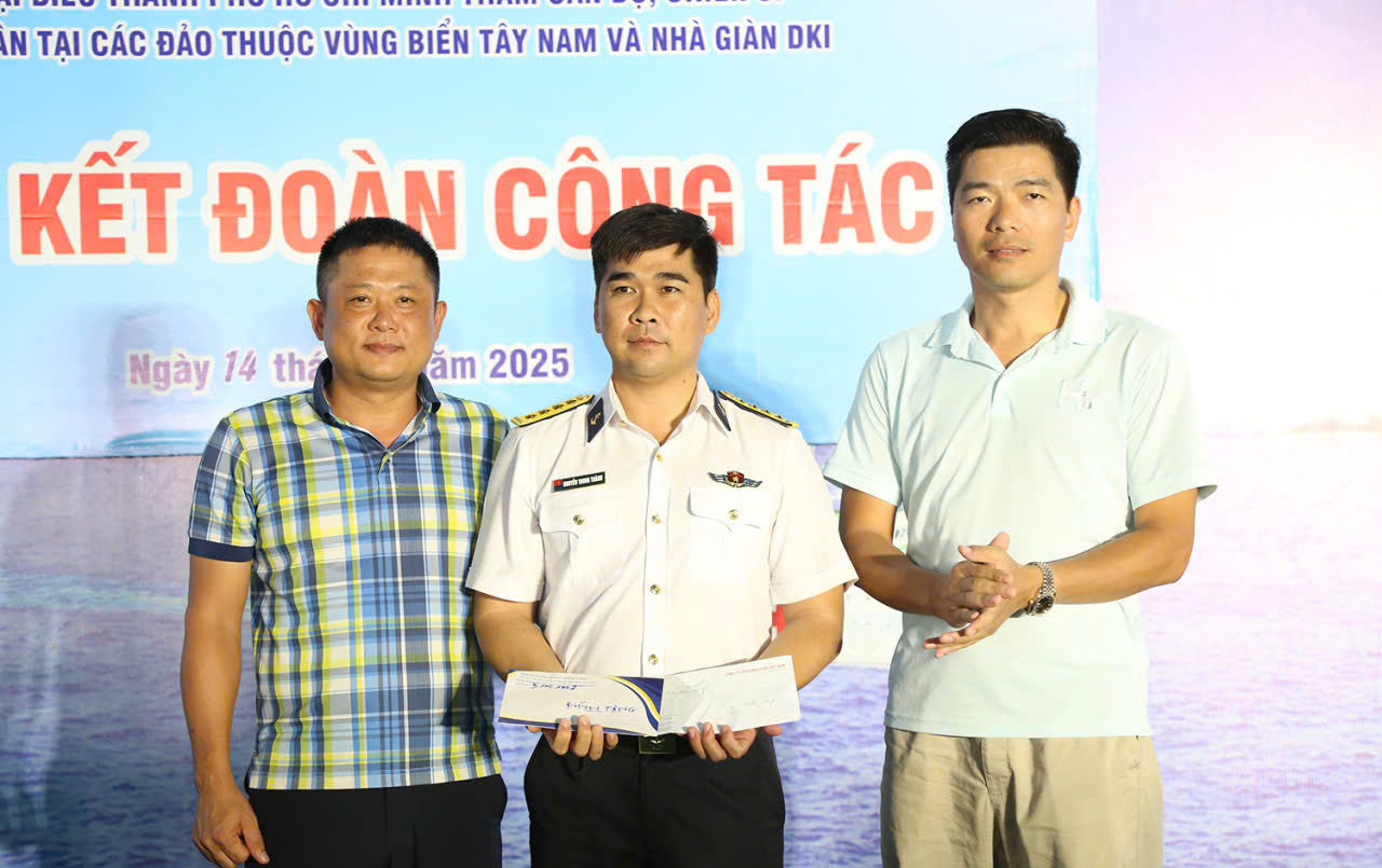 Sáng ngời biển trời Tây Nam - 10