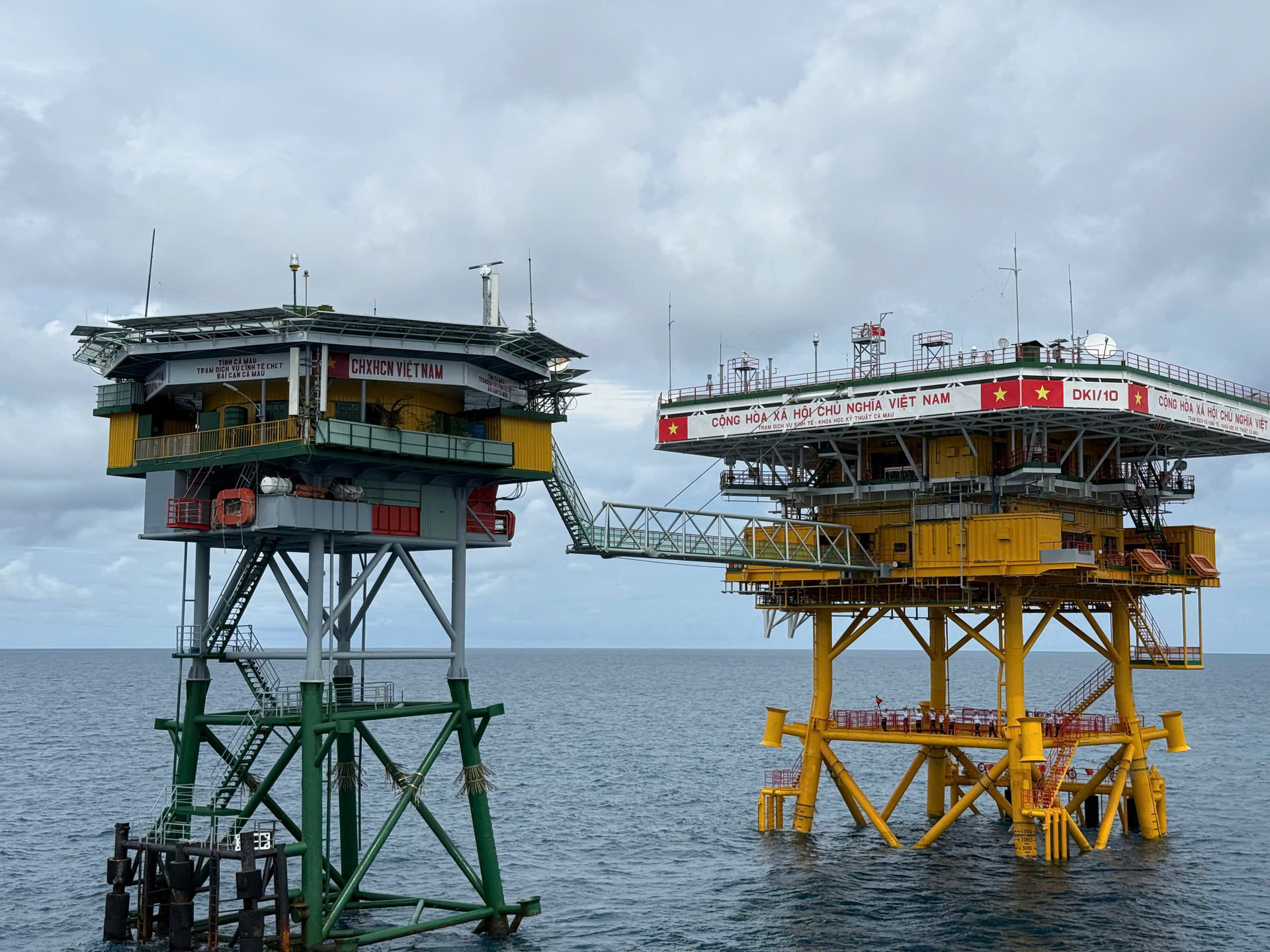 Sáng ngời biển trời Tây Nam - 7