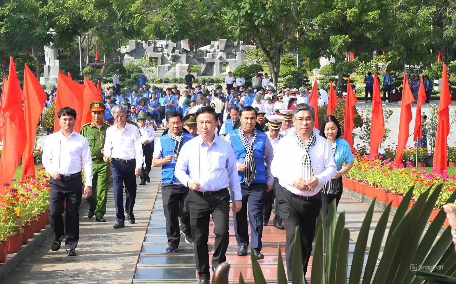 Sáng ngời biển trời Tây Nam - 3