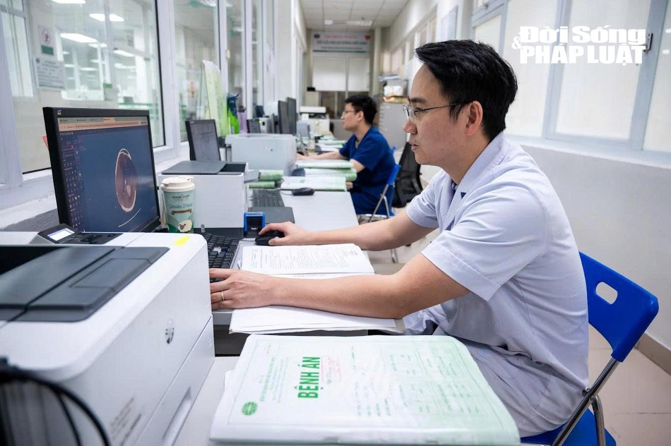  "Chiến mã" nơi lằn ranh sinh tử: Chuyện về vị bác sĩ tuổi Ngọ không có khái niệm nghỉ Tết - 4
