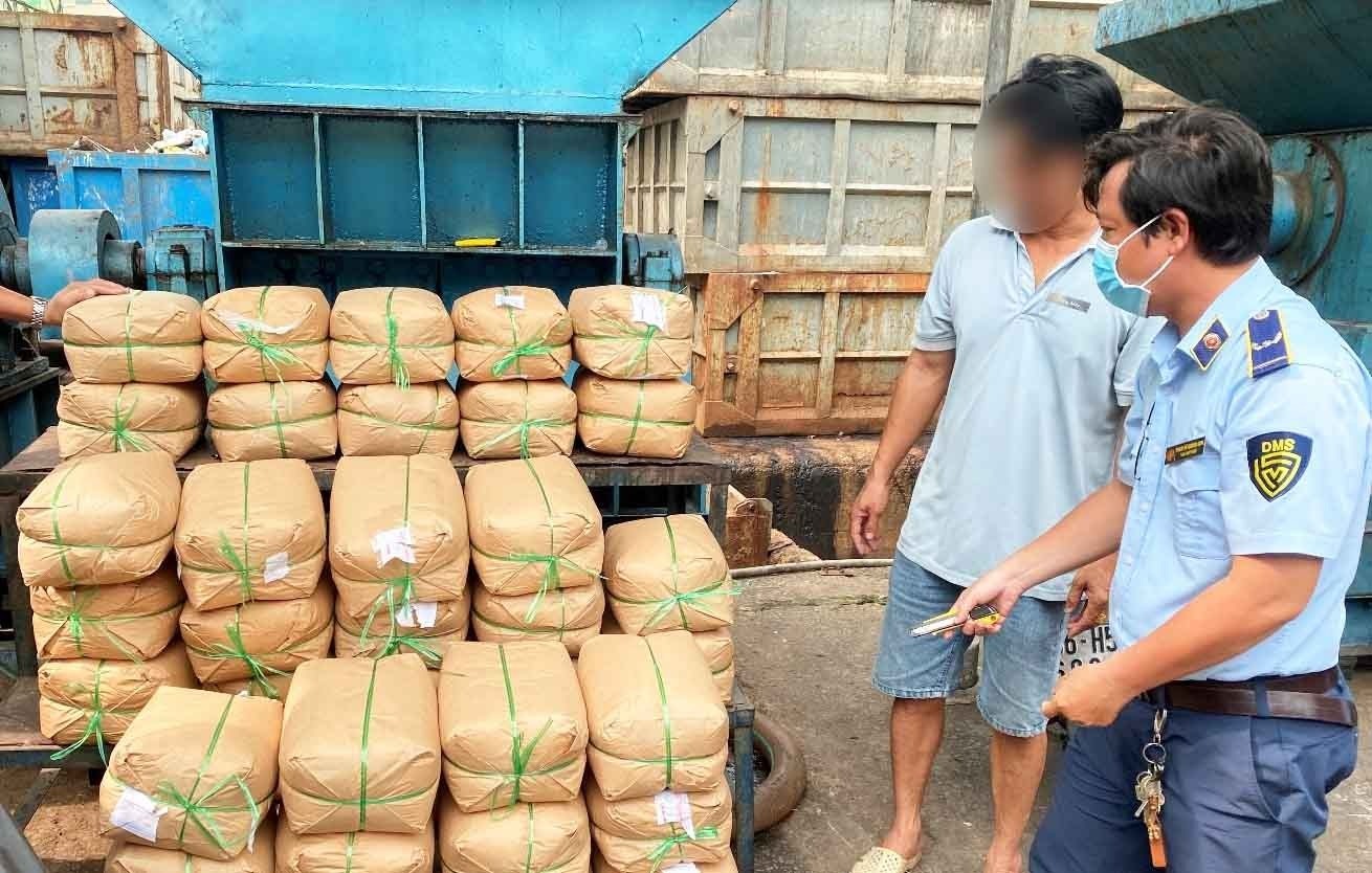 Thiếu tướng Thân Văn Hải, Cục trưởng C05: Không có “vùng cấm” trong cuộc chiến bảo vệ sức khỏe người Việt - 9