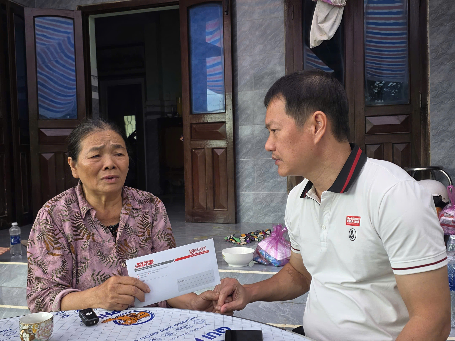  25 năm Đời sống & Pháp luật:  Ở 3 miền Tổ quốc - những dấu ấn dấn thân, “cháy lửa nghề”, nhân văn và phụng sự độc giả  - 5
