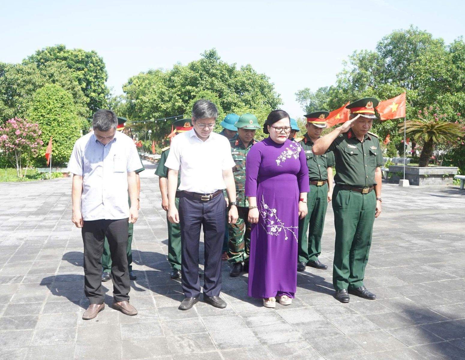 Tháng Bảy - Ba lần trở về Trường Sơn và một lời hứa với những người đã nằm lại - 11