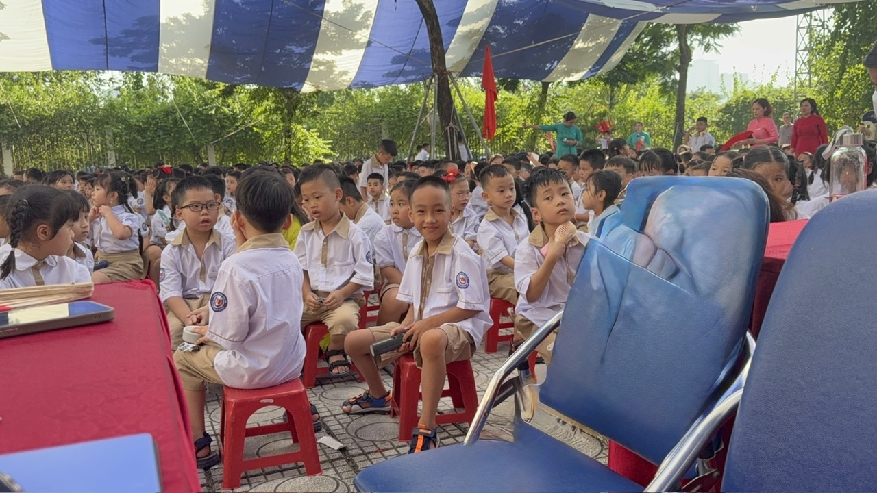  Đổi mới thực chất từ bên trong ngành giáo dục- ĐBQH Nguyễn Thị Sửu: "Phải thực hiện đồng bộ 3 chuyển đổi" - 6