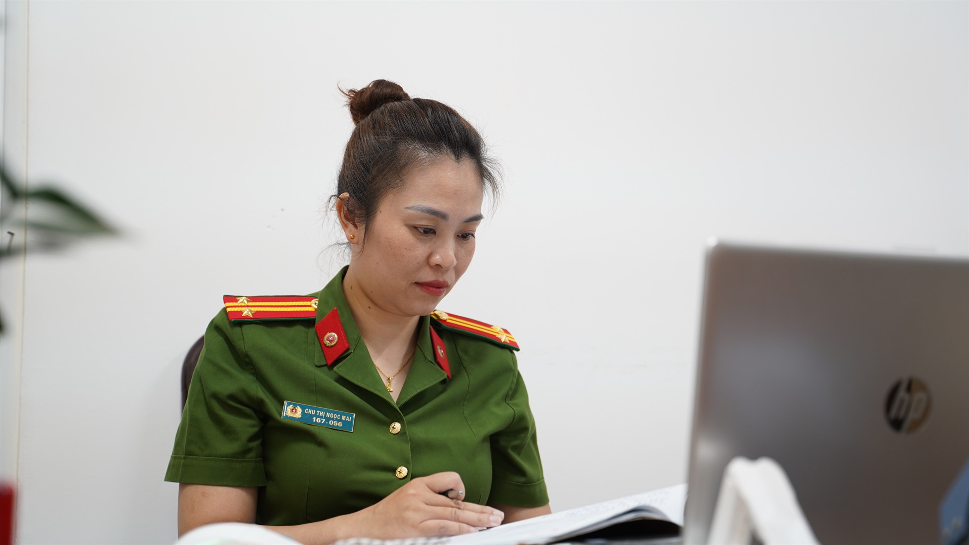 Bản lĩnh thép của nữ trinh sát hình sự và những lần đấu trí giữa lằn ranh sinh tử với tội phạm - 7