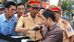 Đề nghị xử lý hình sự lái xe say xỉn, xe chở quá tải