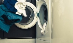 Bé trai 7 tuổi chết ngạt vì chui vào máy giặt chơi