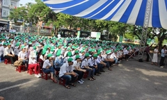 Hàng trăm SV Huế tham dự mít tinh hưởng ứng ngày Môi trường thế giới
