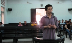 18 năm tù cho gã dượng đồi bại hiếp dâm cháu gái 10 tuổi