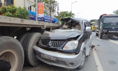 Gặp tai nạn khi đi đám cưới, 7 người trong một gia đình thương vong