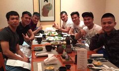 Công Vinh mời Công Phượng và cầu thủ Nghệ An đi ăn tối