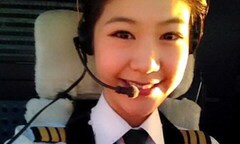 Ba nữ phi công Việt Nam nổi hơn hotgirl