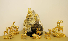 Cận cảnh những bức tượng Dê giá bạc triệu chơi Tết