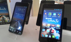 Điện thoại Smartphone Việt đua nhau ra mẫu mới, giá rẻ