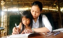 Chính sách đối với nhà giáo, cán bộ quản lý giáo dục công tác ở trường  chuyên biệt, ở vùng có điều kiện kinh tế - xã hội đặc biệt khó khăn