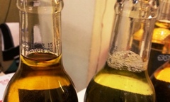  Đau bụng liên miên vì uống nước Samurai có dị vật