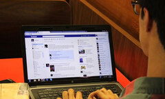 Người dùng thêm quyền chỉnh sửa nội dung trên Facebook