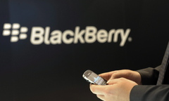 BlackBerry tiếp tục báo lỗ 965 triệu USD trong quý 2
