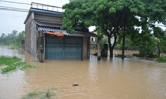 Nghệ An: Đóng cửa đập, nước rút, tìm kiếm người mất tích