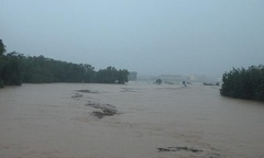 Mưa lớn, Hà Tĩnh tái hiện lũ quét năm 2002