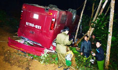Lào Cai: Xe khách gặp nạn khiến 7 người tử vong