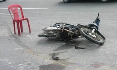 Chặn đầu xe tải hỏi chuyện, hai thanh niên nguy kịch