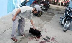 Nam sinh lớp 4 bị chú họ đâm trọng thương