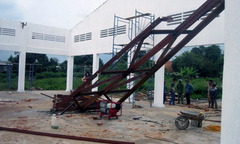 Sập mái vì kèo chợ, 1 người tử vong, 1 người nguy kịch