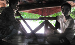 Sởn da gà nghe người đàn ông kể chuyện “làm tổ” trên cây