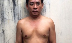 Phá nhà người yêu cướp lại nhẫn đính hôn