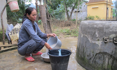 Nỗi khổ của người dân quanh năm phải dùng nguồn nước nhiễm đá vôi