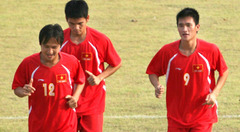 Cư dân mạng “phát sốt” với clip nhạc chế bóng  đá Việt