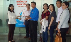 Trường Nguyễn Đình Chiểu ủng hộ học sinh Trường Sa 10 triệu đồng