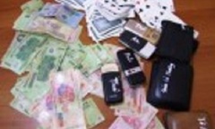 Khởi tố chủ tịch xã về tội đánh bạc