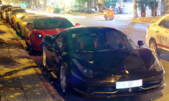 Cận cảnh dàn siêu xe mừng sinh nhật đại gia trẻ Sài Gòn