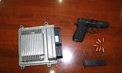 Đòi tiền chuộc sau khi tháo trộm hộp đen ô tô 