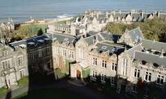  Tìm kiếm cơ hội du học ĐH Top 10 Anh Quốc