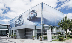 Ghé thăm trụ sở hãng độ Mercedes AMG