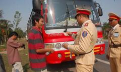 Quảng Bình: Tổng kiểm soát xe ô tô chở khách sau Tết