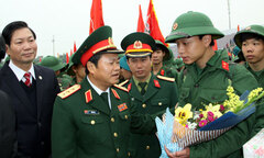 Rộn ràng ngày hội giao quân đầu xuân