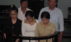 “Phù phép” mèo nhà thành hổ